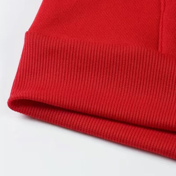 NWT 🌱 RED “A LITTLE HIGH MAINTENANCE” HOODED CANNABIS SWEATSHIRT Size Unisex M - Picture 4 of 8